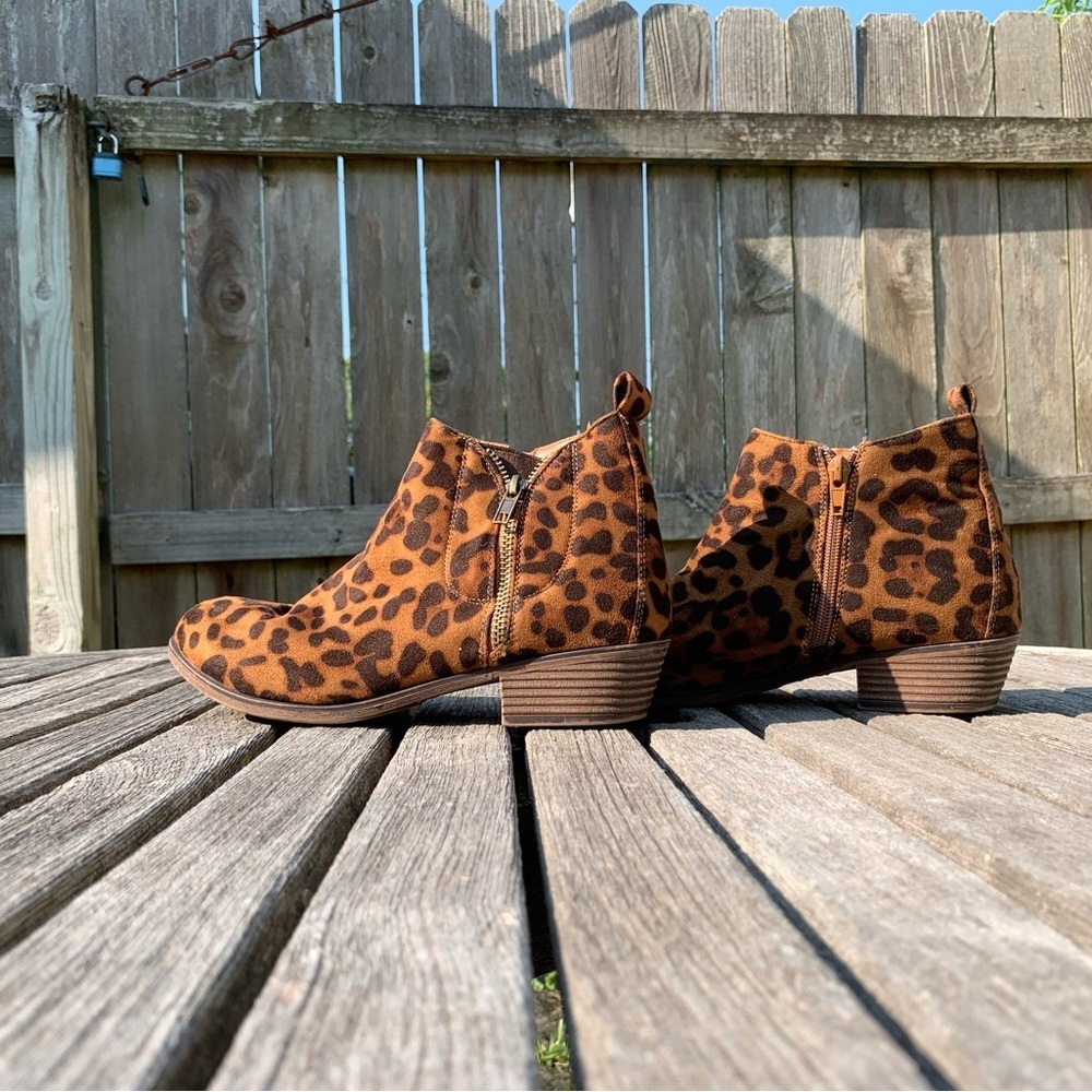 Mata Shoes VALENTINA-3  Leopard Print bootie brown‎ size 7 zipper